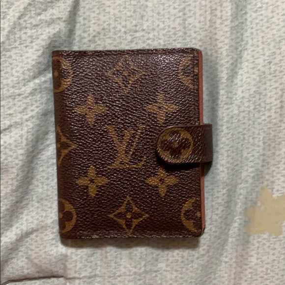 Louis Vuitton Accessories - ✨Louis Vuitton Mini Agenda or Card Holder✨